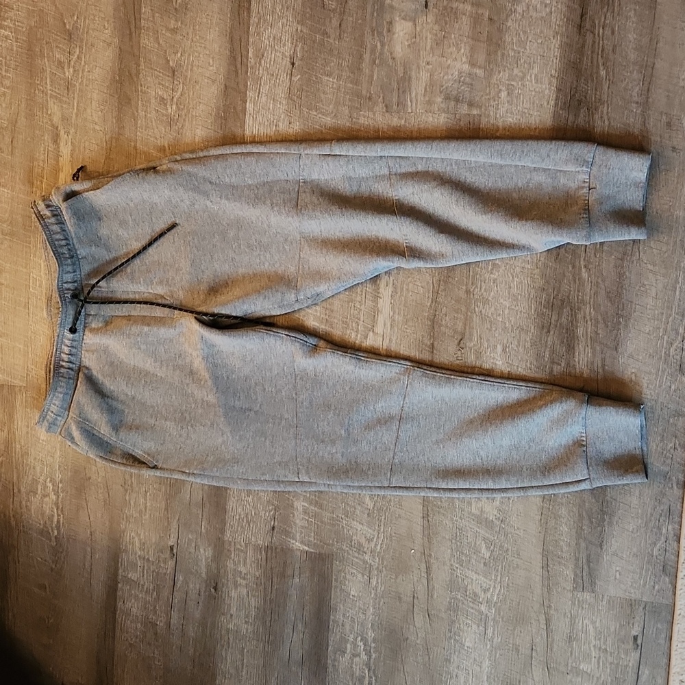 American Eagle Men's Joggers  size: M Heather Gray - worn